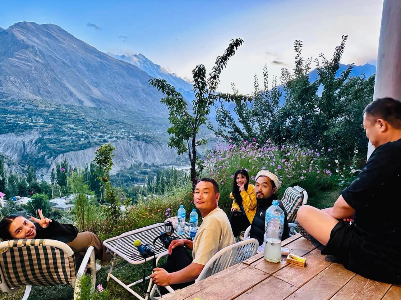 Old Hunza Inn Karimabad  Exterior foto